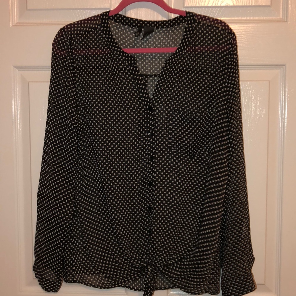Black and white polka dot shear knitted top
